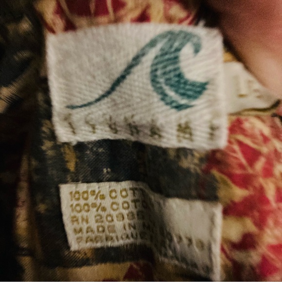 Tsunami size large green Camp button down - Picture 3 of 5